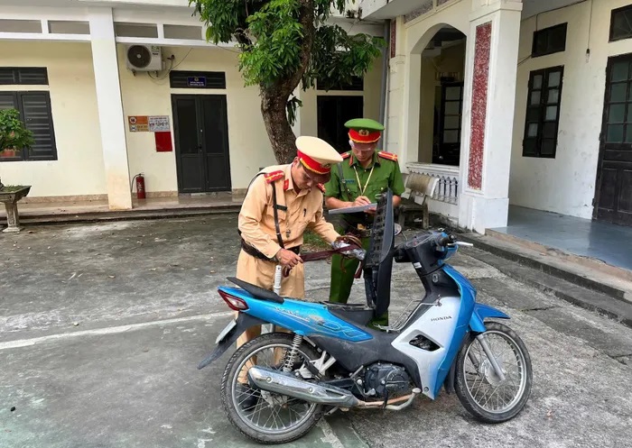 Công an Thanh Hà phát hiện đối tượng nghi trộm cắp xe máy  